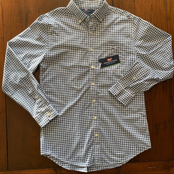 Vineyard Vines Other - Vineyard Vines slim Tucker gingham